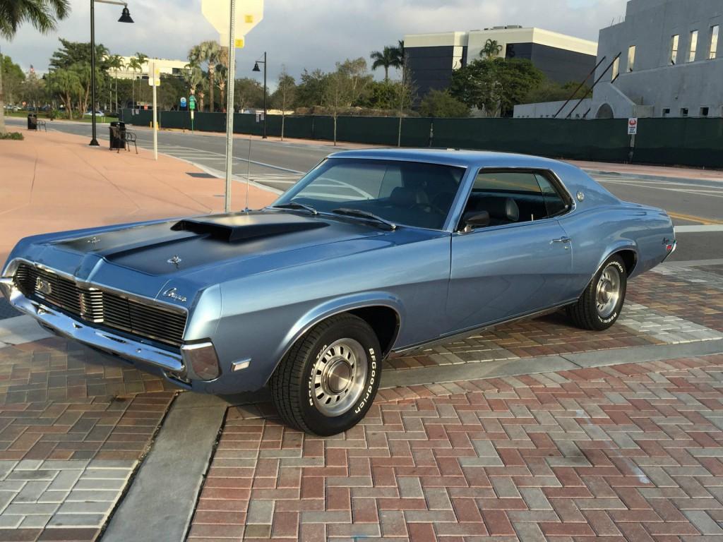 1969 Mercury Cougar XR7