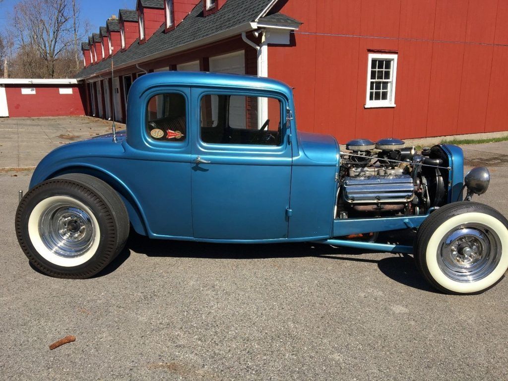 1932 Ford Coupe 5 Window