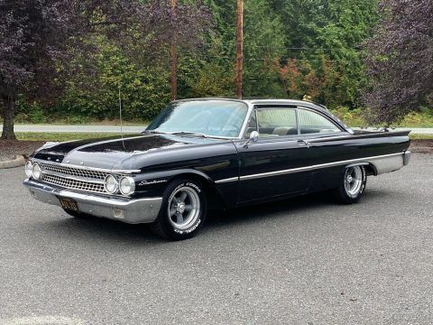 1961 Ford Galaxie Starliner for sale
