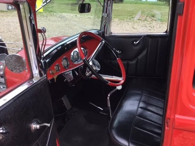 1932 Ford Five Window Coupe