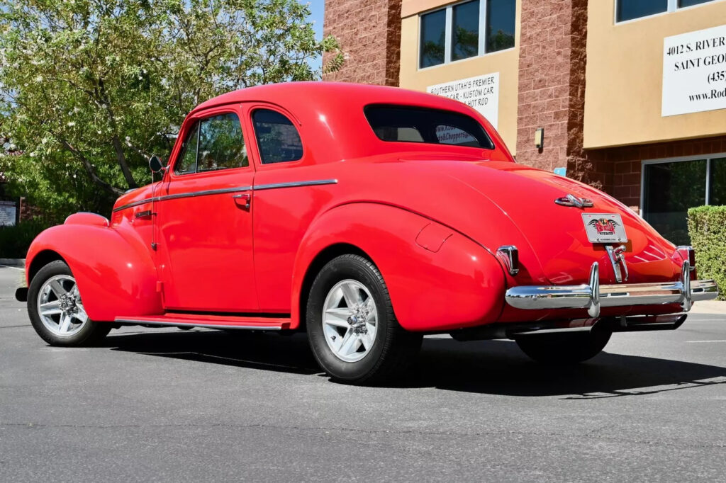 1939 Buick Special Business Coupe