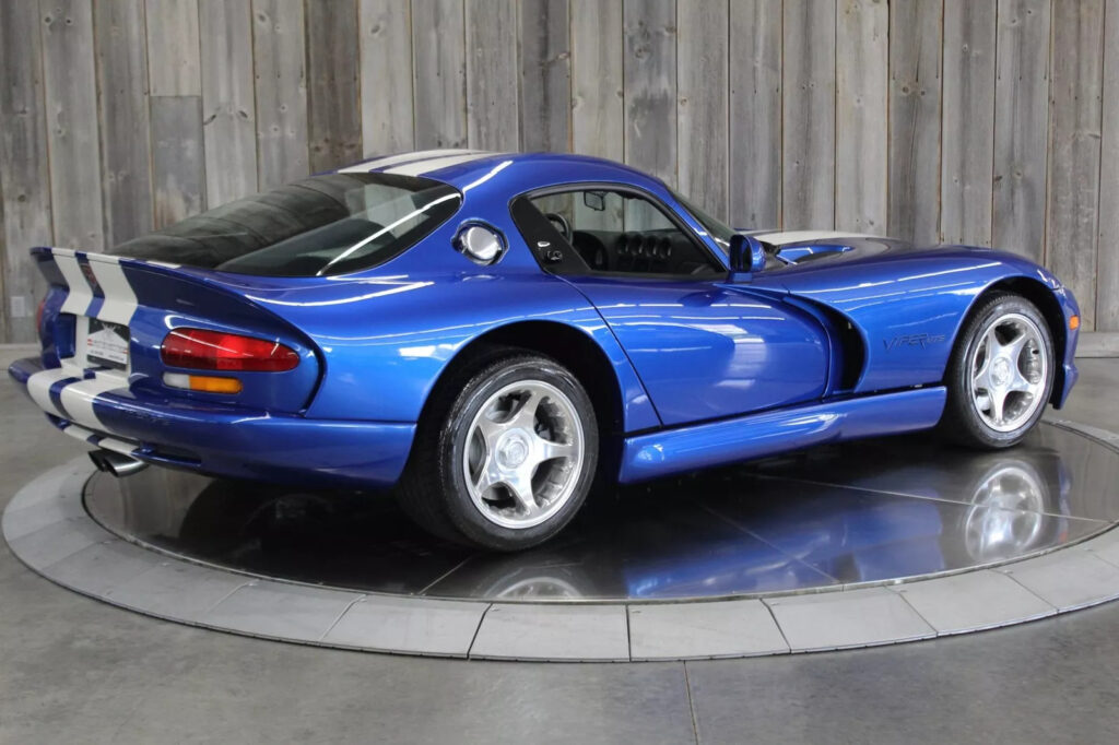 1996 Dodge Viper