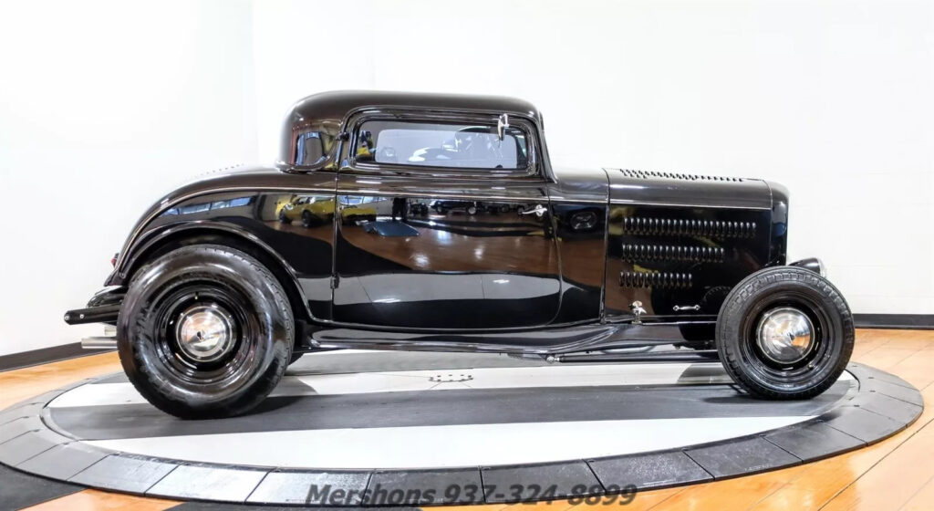 1932 Ford 3 Window Coupe