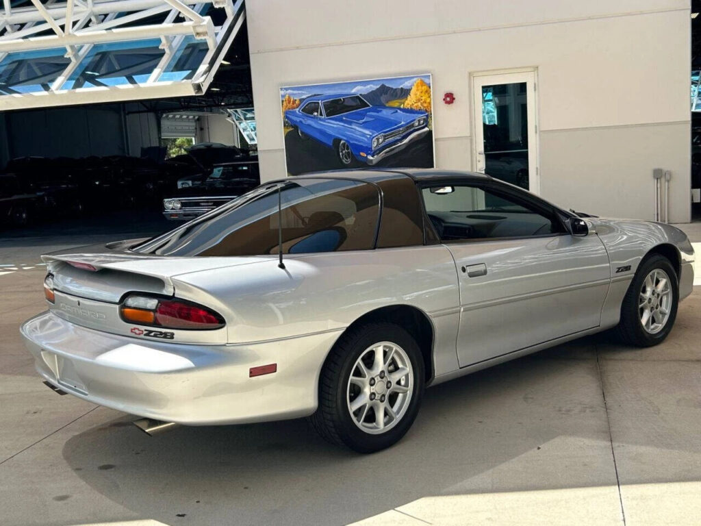 2000 Chevrolet Camaro