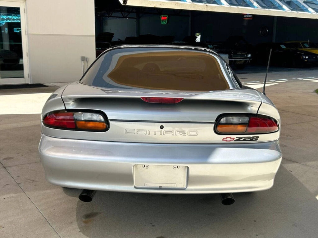 2000 Chevrolet Camaro