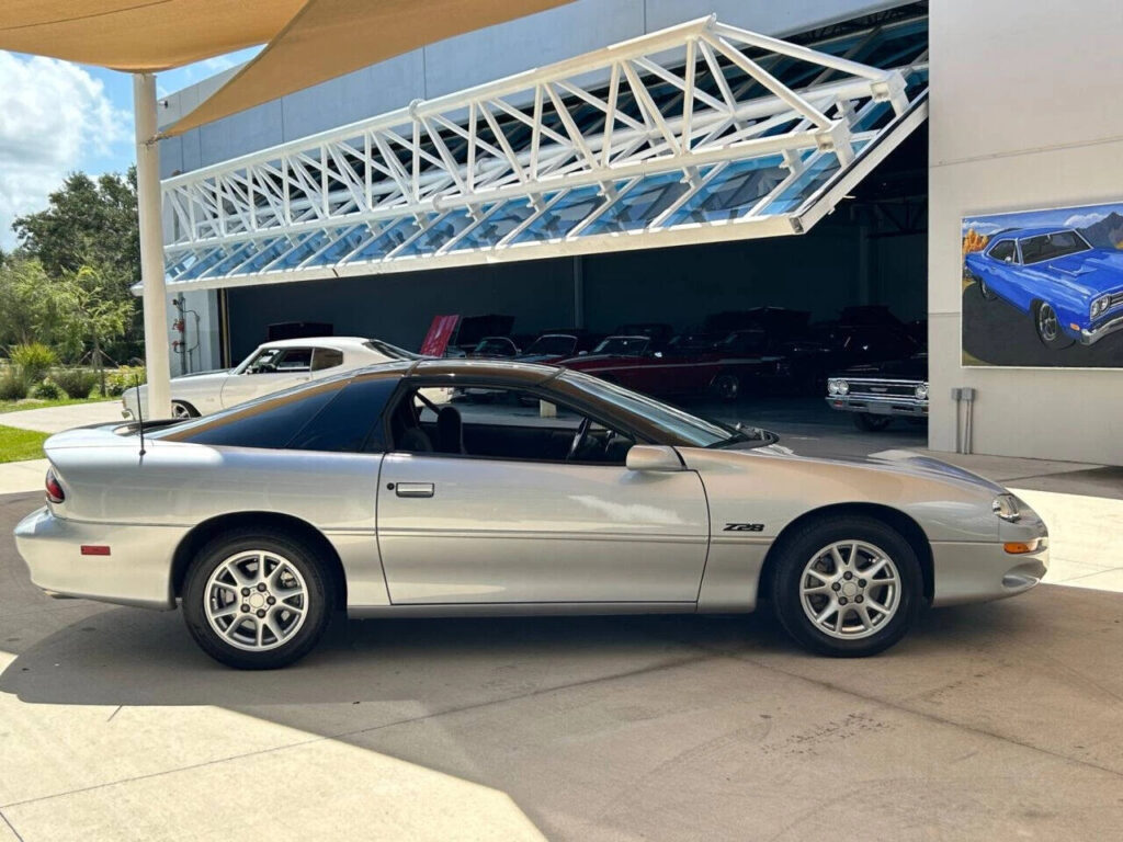 2000 Chevrolet Camaro