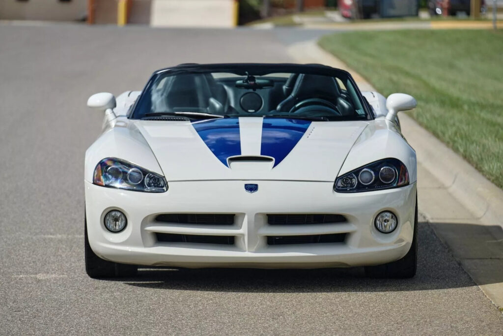 2005 Dodge Viper SRT-10