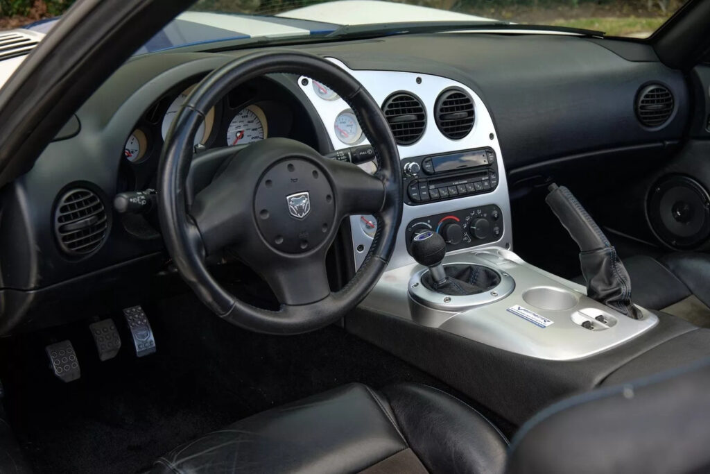 2005 Dodge Viper SRT-10
