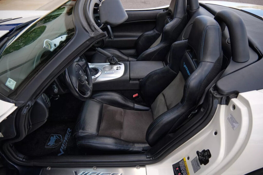 2005 Dodge Viper SRT-10