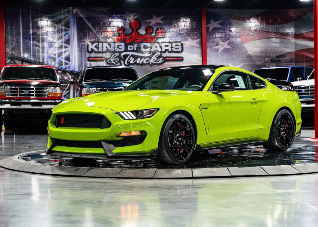 2020 Ford Mustang