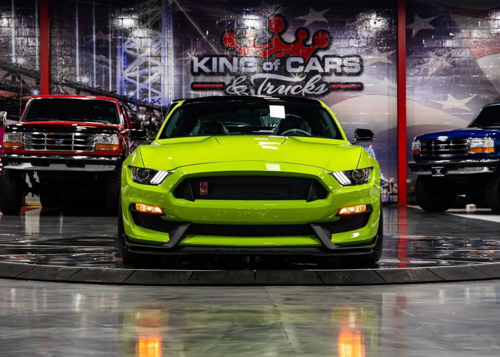 2020 Ford Mustang