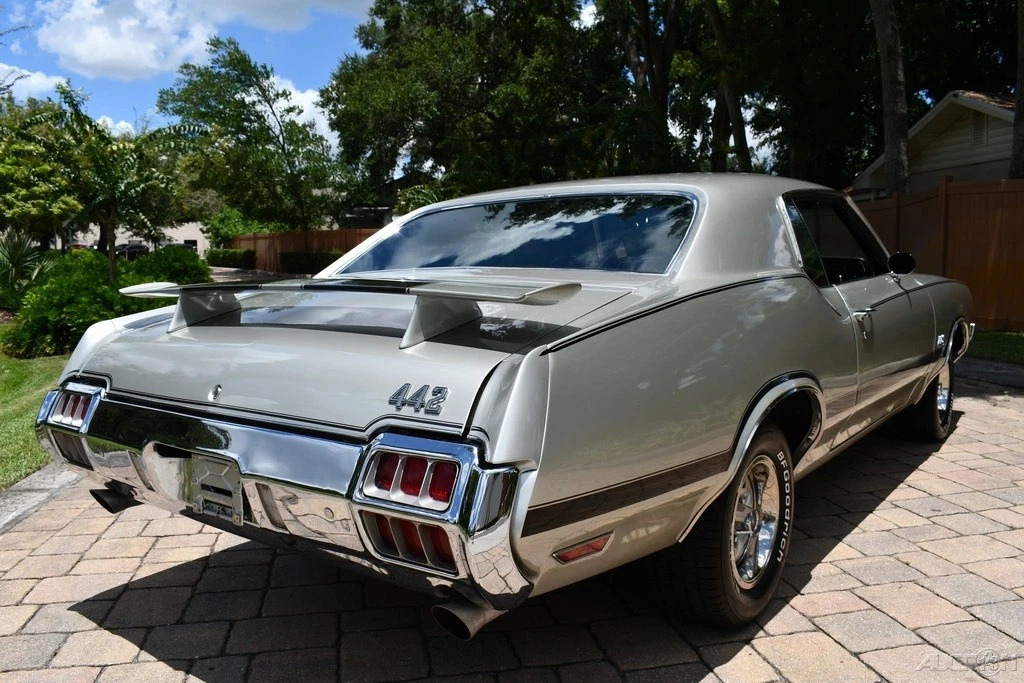 1972 Oldsmobile Cutlass