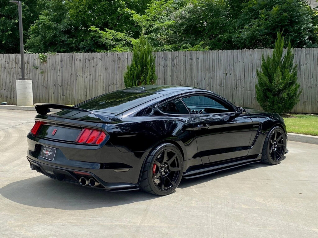 2018 Ford Mustang