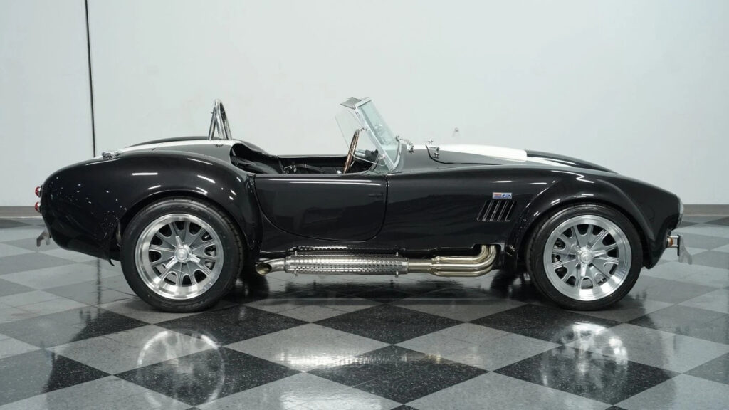 1965 AC Shelby Cobra